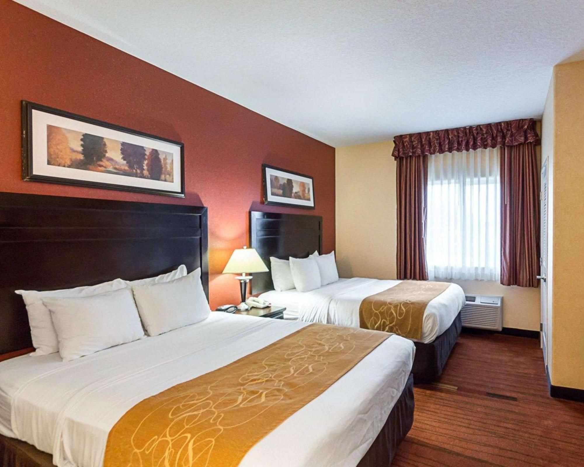 คอมฟอร์ต สวีตส์ แอร์พอร์ต Hotel วิชิต้า ภายนอก รูปภาพ